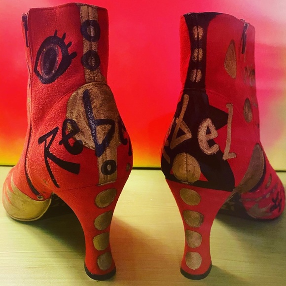 Vintage Custom Painted 👨🏻🎤BOWIE INSPIRED - Picture 3 of 14